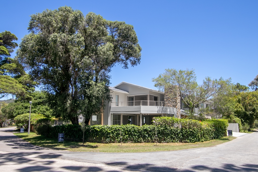 4 Bedroom Property for Sale in Leisure Isle Western Cape